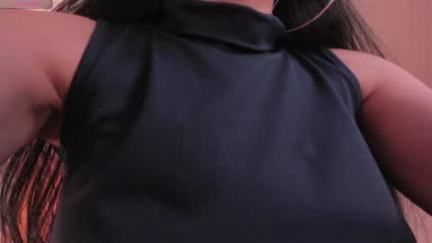 Snapshot of fernandax1_ chatting on 02.04.25 FER online show from 02.04.25