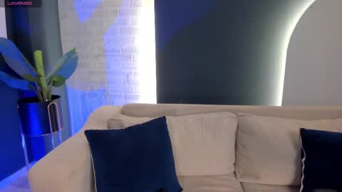 Snapshot of fernandax1_ chatting on 02.20.25 FER online show from 02.20.25