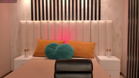 Snapshot of fernandax1_ chatting on 03.06.25 FER online show from 03.06.25