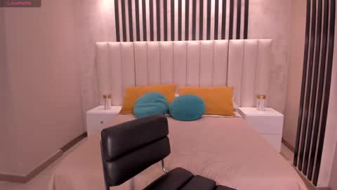 Snapshot of fernandax1_ chatting on 03.09.25 FER online show from 03.09.25
