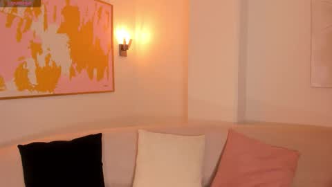 Snapshot of fernandax1_ chatting on 09.23.25 FER online show from 09.23.25