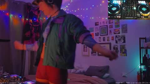 Fern next stream 430pm Monday PST online show from 09.19.25