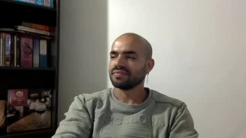 Snapshot of ferpaisa2024 chatting on 12.25.24 insta ferxx1210 Fercho online show from 12.25.24