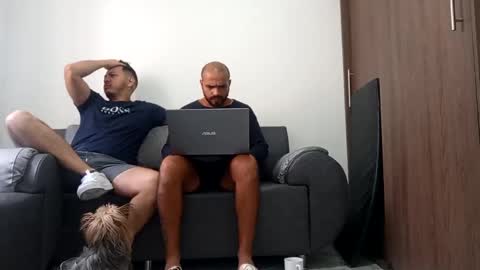 Snapshot of ferpaisa2024 chatting on 03.10.25 insta ferxx1210 Fercho online show from 03.10.25