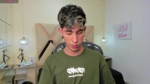 FER PHOENIX online show from 10.11.25