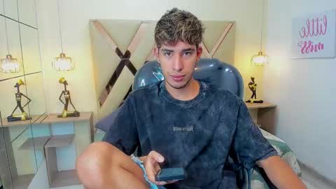 FER PHOENIX online show from 12.16.25