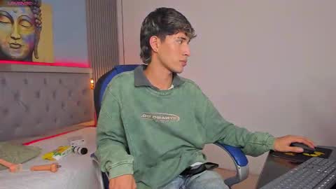 FER PHOENIX online show from 03.30.26