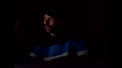 Raised in 90s online show from 12.19.25