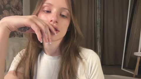 Lisa online show from 04.06.26