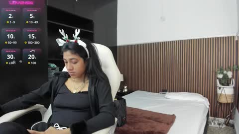 Freyja  online show from 12.02.25