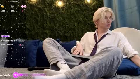 Thomas online show from 11.23.25