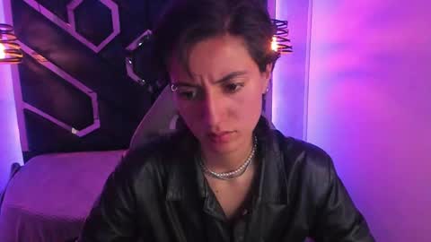   online show from 01.03.25