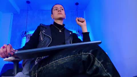   online show from 11.14.25