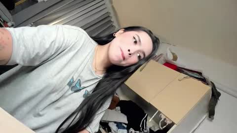 Sandy online show from 10.17.25