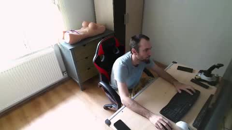 Jane and Findo online show from 03.10.25