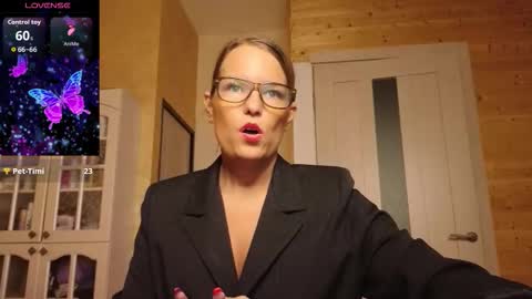 Lady online show from 10.05.25