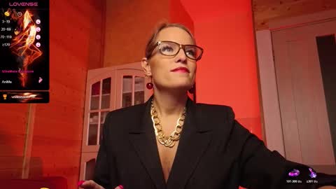 Lady online show from 11.28.25