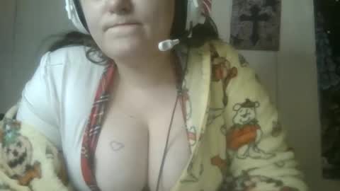 Snapshot of findommefoxi chatting on 01.15.26 findommefoxi online show from 01.15.26