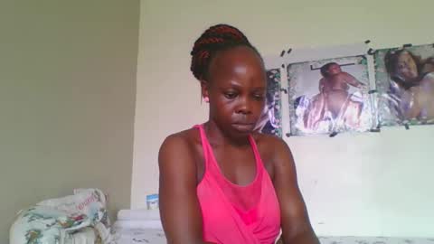 Snapshot of fine_melanin chatting on 10.16.25 caro online show from 10.16.25
