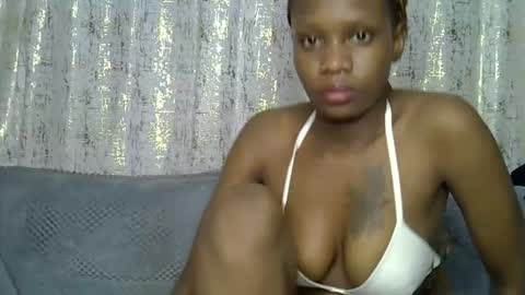 Snapshot of fine_queen12 chatting on 04.15.26 fine_queen12 online show from 04.15.26