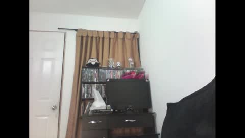 finnky1 online show from 10.25.25