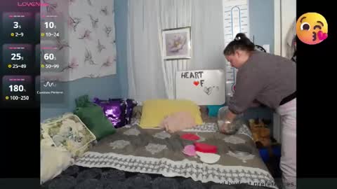 Fionna online show from 11.06.25