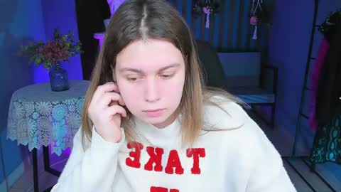 Snapshot of fioramarmoris chatting on 02.08.25 fiora online show from 02.08.25