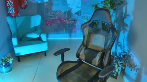 Snapshot of fioramarmoris chatting on 02.15.25 fiora online show from 02.15.25