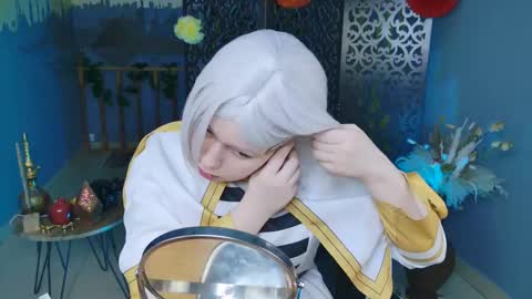 Snapshot of fioramarmoris chatting on 03.08.25 fiora online show from 03.08.25