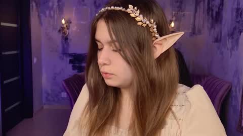 Snapshot of fioramarmoris chatting on 09.13.25 fiora online show from 09.13.25