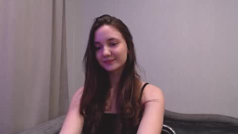 Snapshot of fireflies_fly_ chatting on 03.10.25 fireflies_fly_ online show from 03.10.25