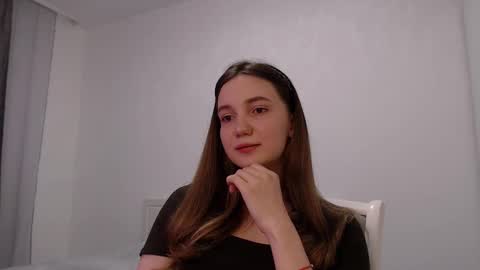 fireflies_fly_ online show from 02.19.26