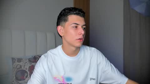 Nicolas online show from 01.10.26