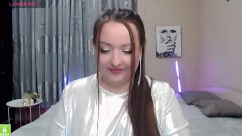 Snapshot of firesue chatting on 09.20.25 firesue online show from 09.20.25