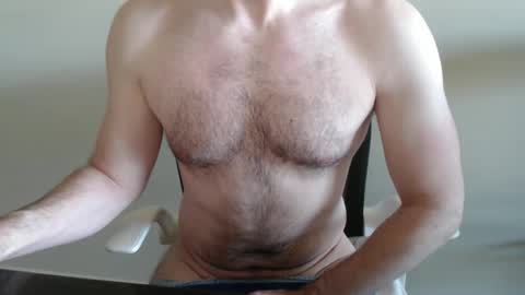 Snapshot of fithubby80 chatting on 02.27.26 fithubby80 online show from 02.27.26