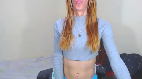 Snapshot of flacats23cm chatting on 01.09.25 flats23cm online show from 01.09.25