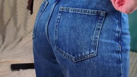 Amelia online show from 04.10.26