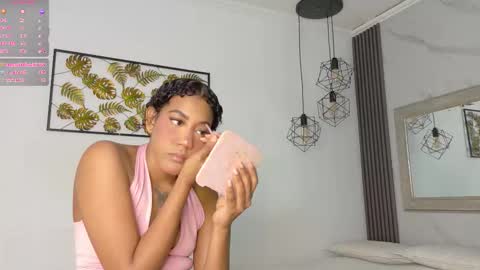 Flavia online show from 12.15.25