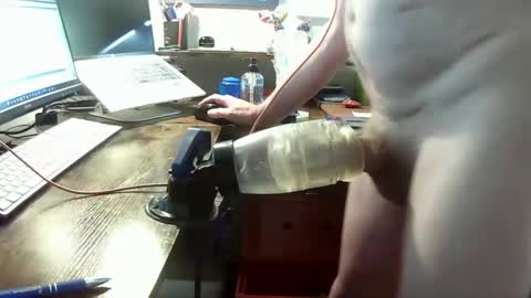 Snapshot of fleshlight4246 chatting on 11.02.25 UK Fleshlight Fucker online show from 11.02.25