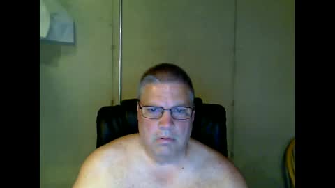 Snapshot of fletch32 chatting on 05.28.26 jd online show from 05.28.26