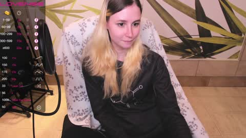 Snapshot of fleximona chatting on 01.25.25 FlexiMona online show from 01.25.25