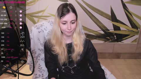 Snapshot of fleximona chatting on 01.26.25 FlexiMona online show from 01.26.25