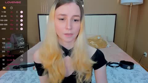 Snapshot of fleximona chatting on 01.29.25 FlexiMona online show from 01.29.25