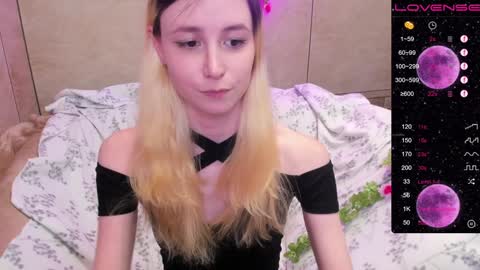 Snapshot of fleximona chatting on 01.31.25 FlexiMona online show from 01.31.25