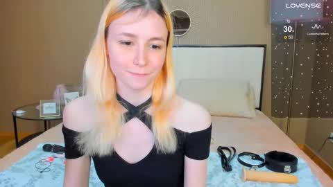 Snapshot of fleximona chatting on 10.09.25 FlexiMona online show from 10.09.25