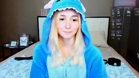 FlexiMona online show from 10.25.25