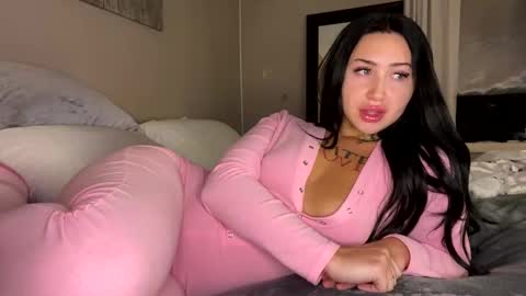 Roxy online show from 01.24.25