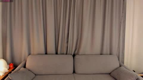 Doloras online show from 02.15.26