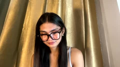 Snapshot of flirtymarga chatting on 07.17.26 Marga online show from 07.17.26