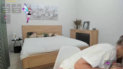 Mona online show from 10.24.25